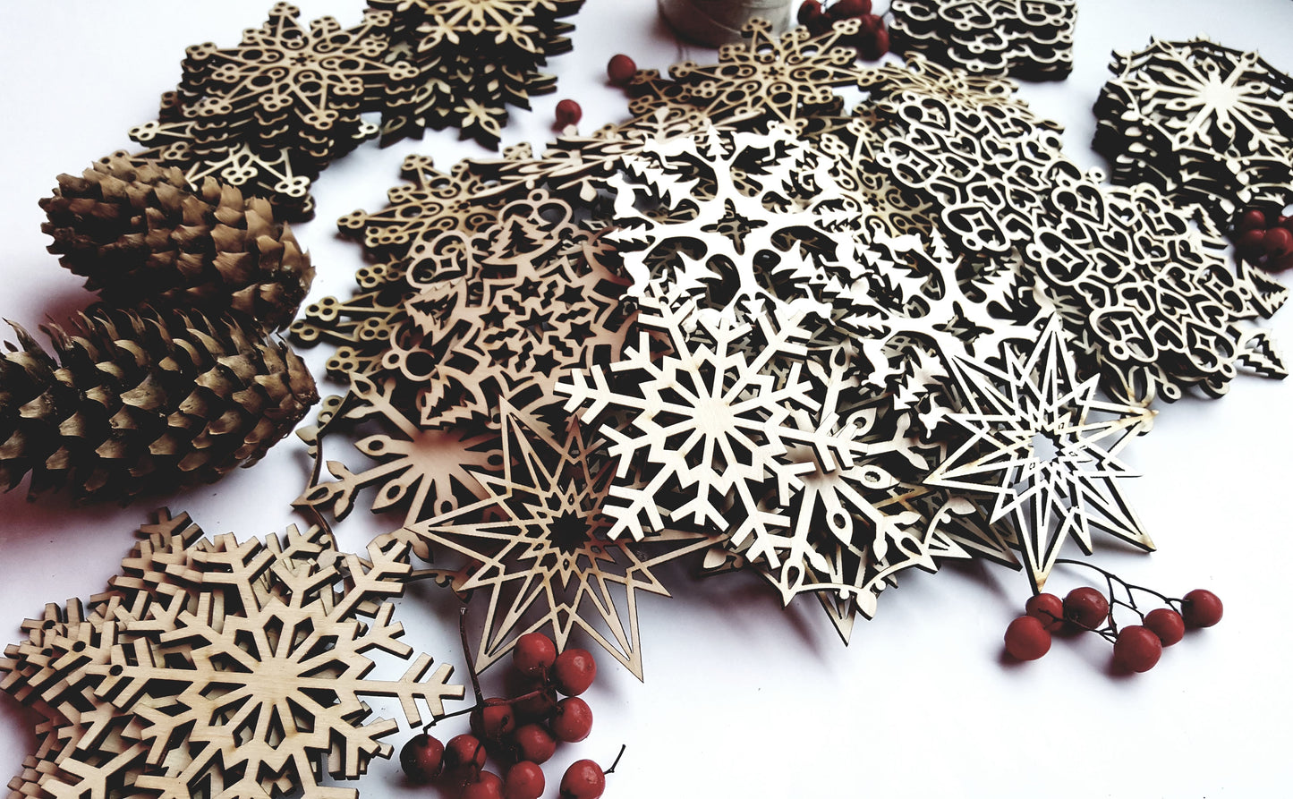 Christmas snowflakes ornaments, wooden set of 32 or 48 rustic decorations, laser cut Xmas tree home decor, natural big family ornament set