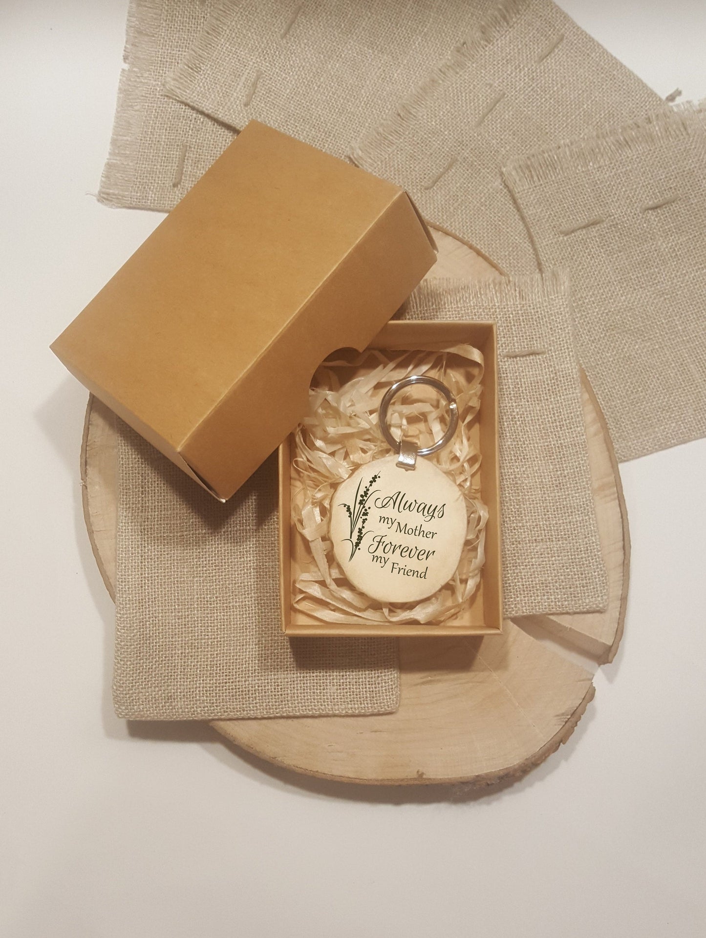 Muttertagsgeschenk von der Tochter, gravierter Schlüsselanhänger für Mama, personalisiertes Geschenk von Sohn und Kindern an Mama, Schlüsselanhänger für Mama – immer Mama, für immer Freunde