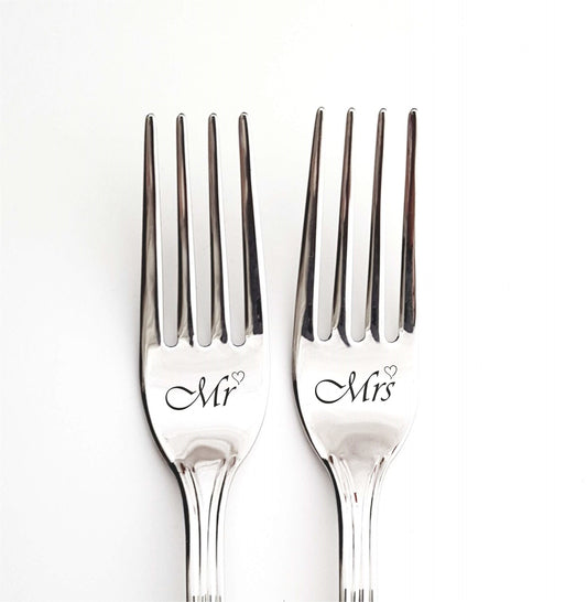 Wedding forks, customized engraved dining set, anniversary, engagement gift for couple, wedding silverware, Mr. and Mrs. for bride groom
