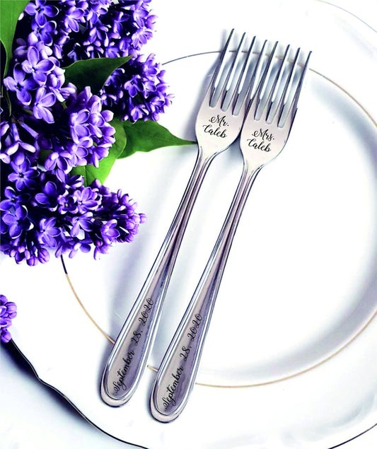 Engraved Mr & Mrs Forks: Personalized Wedding Cake Cutting Set