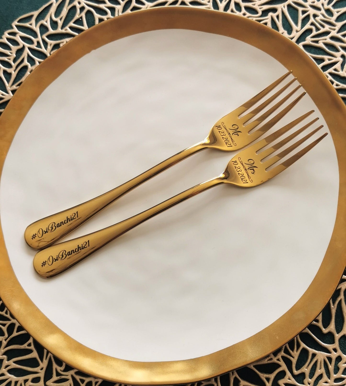 Personalized Rose Gold Wedding Forks: Mr & Mrs Keepsake