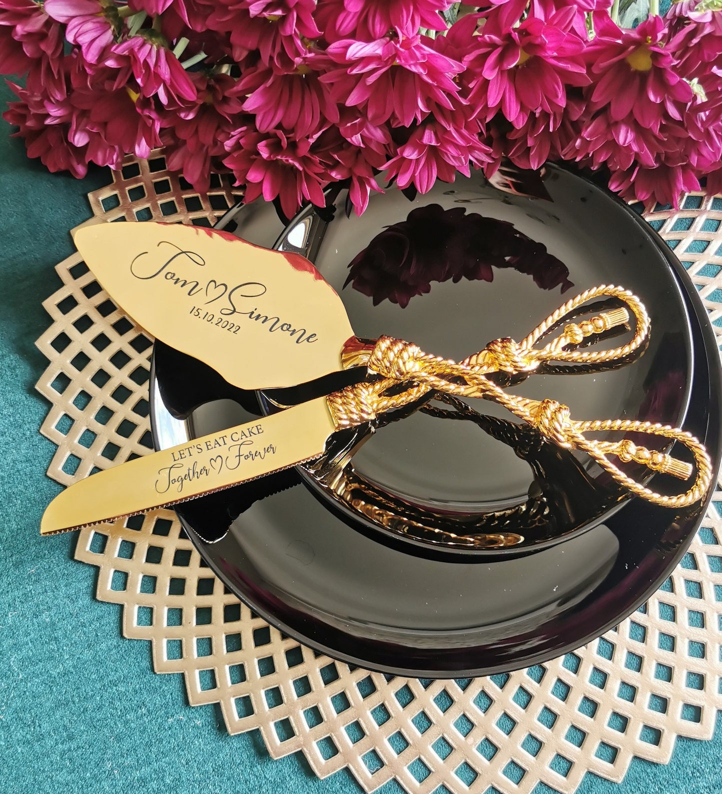 Goldenes Hochzeitstorten-Schneideset: Graviertes Messer & Tortenheber, Geschenk zur Brautparty