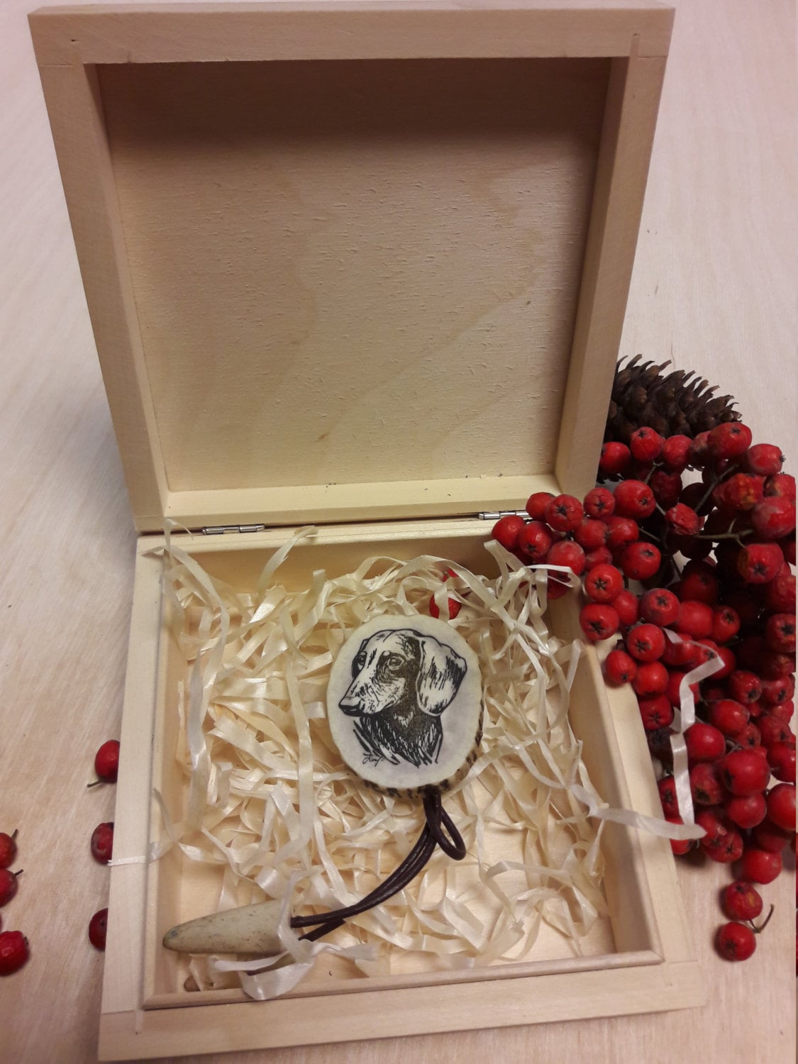 Gravierter Anhänger, Jägergeschenke, gravierte Halskette, Jagdhund, Jagdgeschenke, Bolo-Krawatte für Herren, Bolo-Halskette, Anhänger mit Wildtiermotiv, Geweih-Halskette