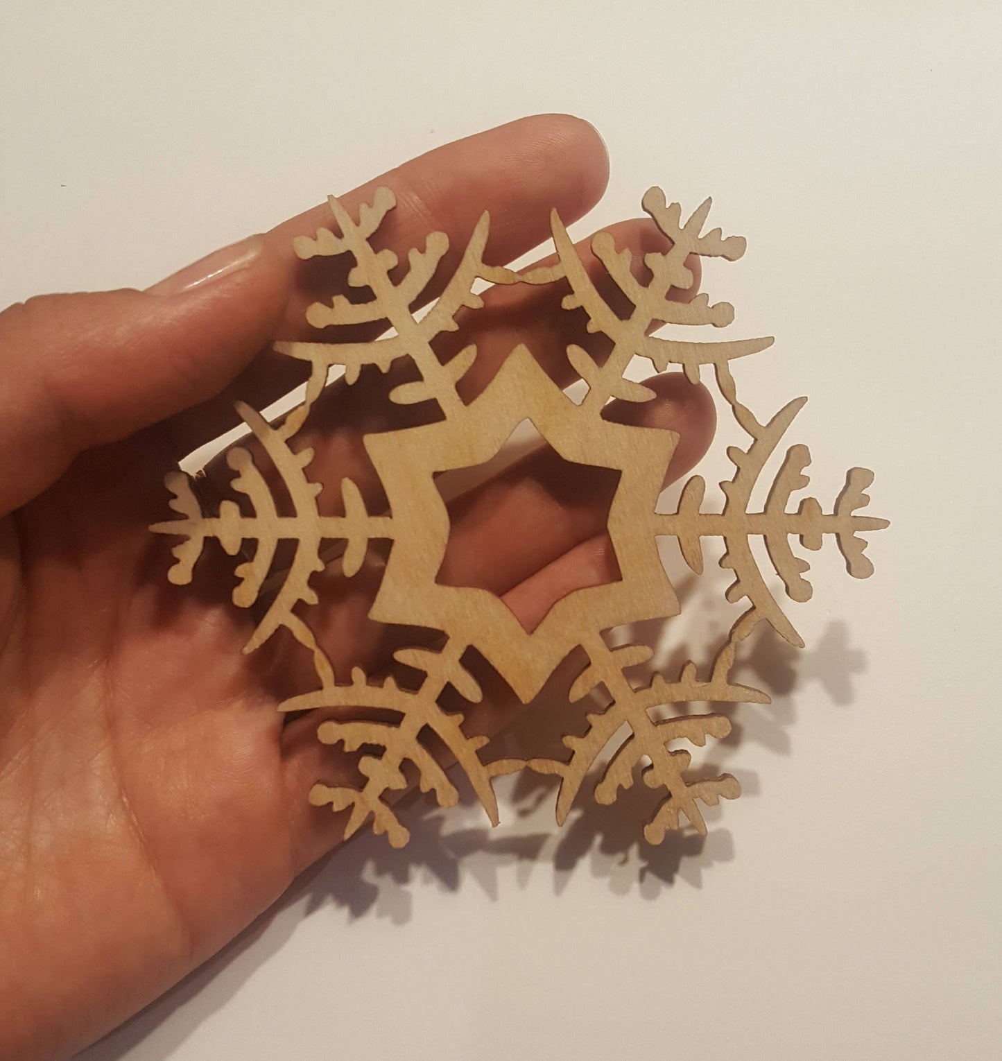 Weihnachtsschmuck aus Holz, Weihnachtsbaumschmuck aus Holz, Schneeflocken-Baumschmuck, lasergeschnittene Schneeflocken-Baumspielzeug-Set