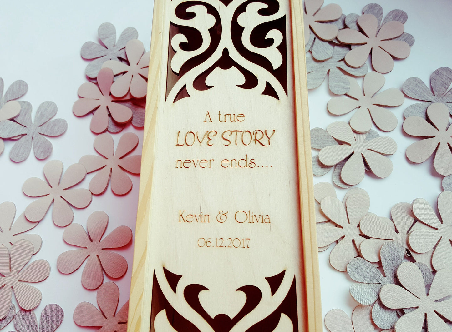 Personalisierte Weinkiste aus Holz für Hochzeiten, Jubiläums-Weinkiste aus Holz für Paare, individuelles Weingeschenk für die Brautparty, gravierter Wein für die Hochzeitszeremonie