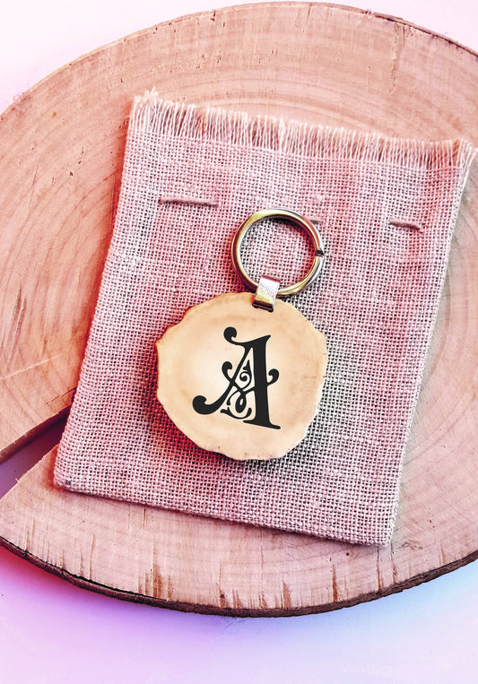 Keychain with engraved initial letter, Custom monogram keyring for mom, personalized monogramed gift, customized keychain