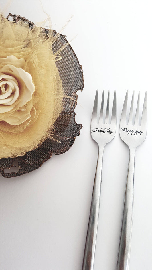 Wedding CAKE forks, Engraved Forks, Wedding Gift, Personalized Fork Set, Engraved Wedding Flatware, Wedding Forks