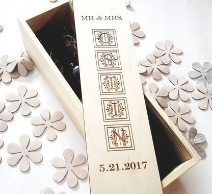 Individuell gravierte Weinkiste, Geschenk zur Hochzeit, Zeitkapsel aus Holz, Save-the-Date-Karte für das Paar, Weinzeremonie zur Hochzeit, Erinnerungsgeschenk zum Jahrestag, Geschenk für Herrn und Frau