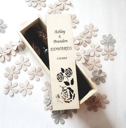 Custom wine box with names and wedding date, laser cut engraved wine case, anniversary gift for couple, wood present for bride and groom