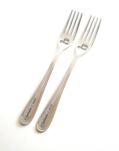 Mr mrs forks with engraved custom wedding date, personalized flatware for couple, anniversary gift for wife and husband, forks set for bride