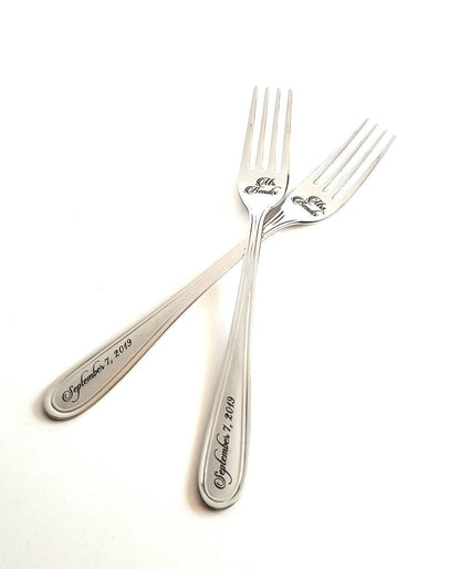 Mr mrs forks with engraved custom wedding date, personalized flatware for couple, anniversary gift for wife and husband, forks set for bride
