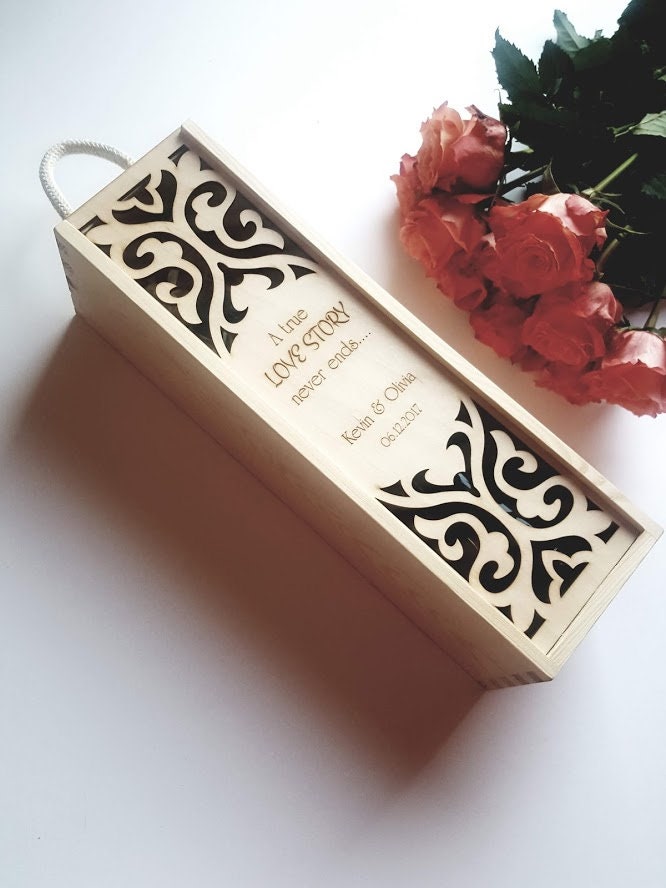Personalisierte Weinkiste aus Holz für Hochzeiten, Jubiläums-Weinkiste aus Holz für Paare, individuelles Weingeschenk für die Brautparty, gravierter Wein für die Hochzeitszeremonie