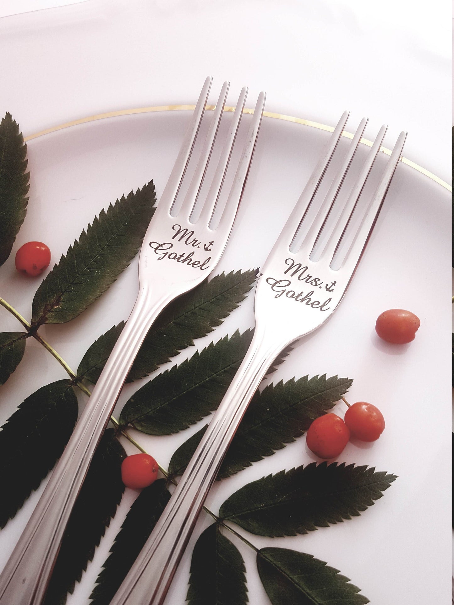 Personalized Wedding Cake Forks: Engraved Stainless Steel Dining Set