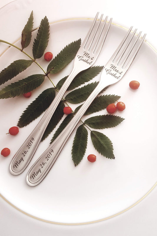 Personalized Wedding Cake Forks: Engraved Stainless Steel Dining Set