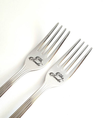 Mr mrs forks with engraved custom wedding date, personalized flatware for couple, anniversary gift for wife and husband, forks set for bride