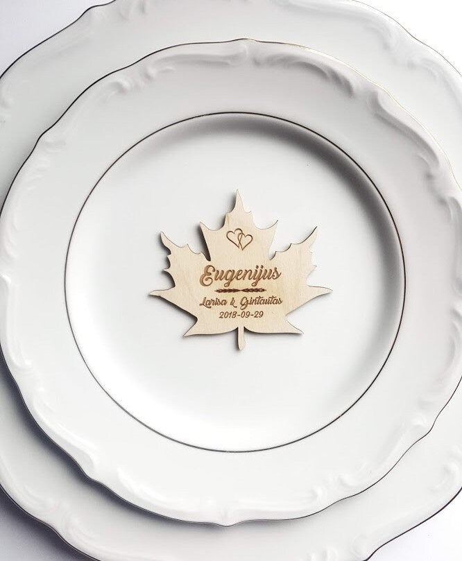 Laser Cut Maple Leaf Wood Place Card: Personalized Wedding Table Setting