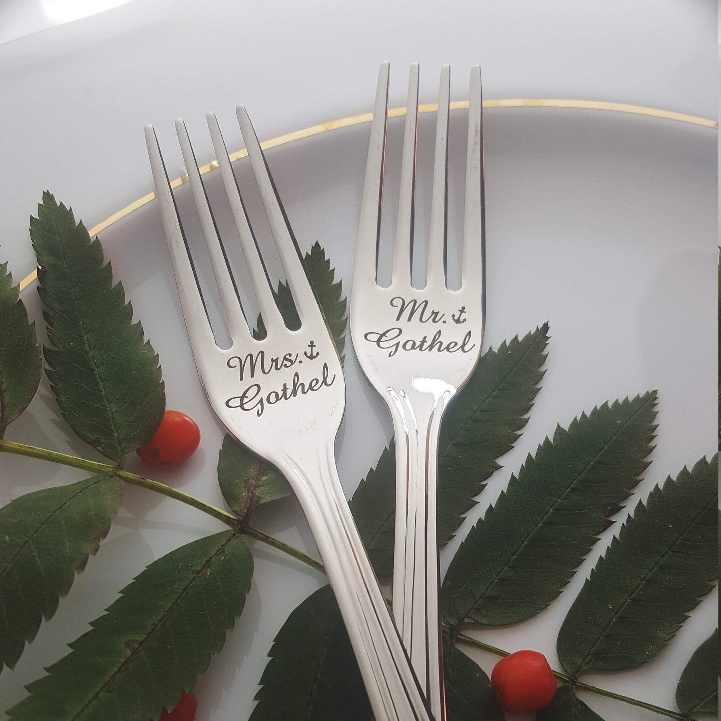 Personalized Wedding Cake Forks: Engraved Stainless Steel Dining Set