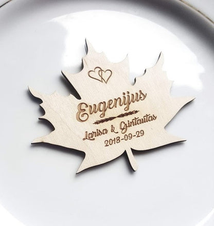 Laser Cut Maple Leaf Wood Place Card: Personalized Wedding Table Setting
