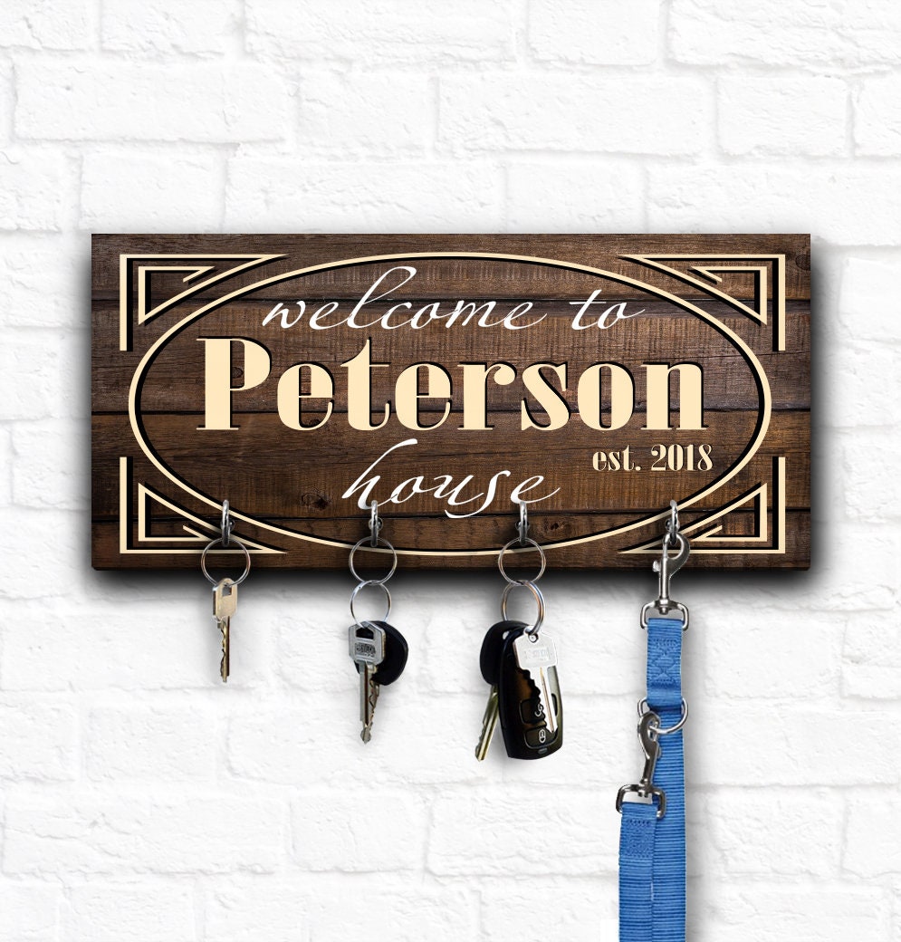 Personalized Family Key Holder for Wall, Wooden Key Hanger, Housewarming Wedding Anniversary Christmas Gift, Custom Key Ring Holder