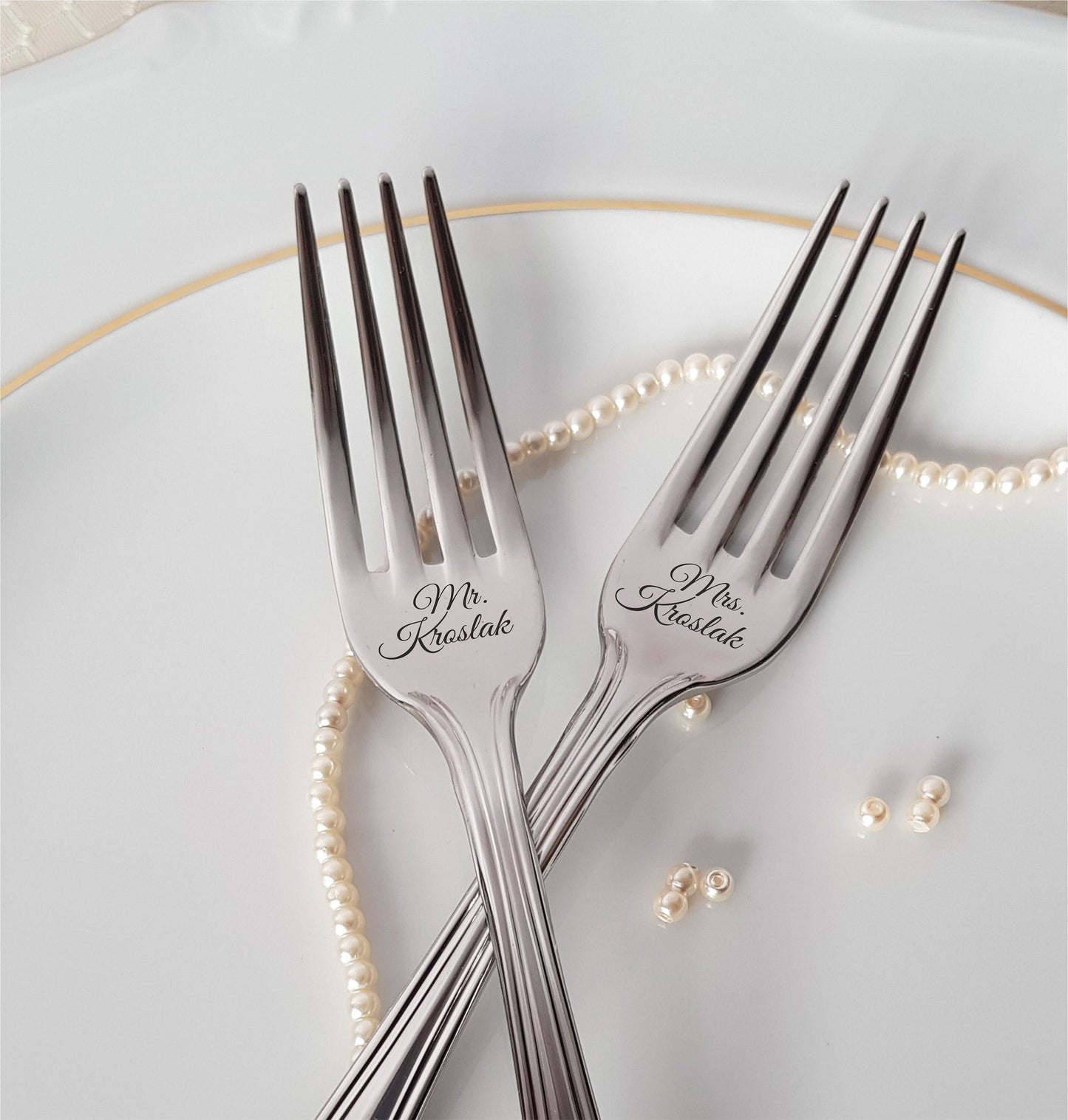 Personalized forks set with engraved wedding anniversary date, customized Mr Mrs gift, kitchen gift for couple, silver dinner serving forks