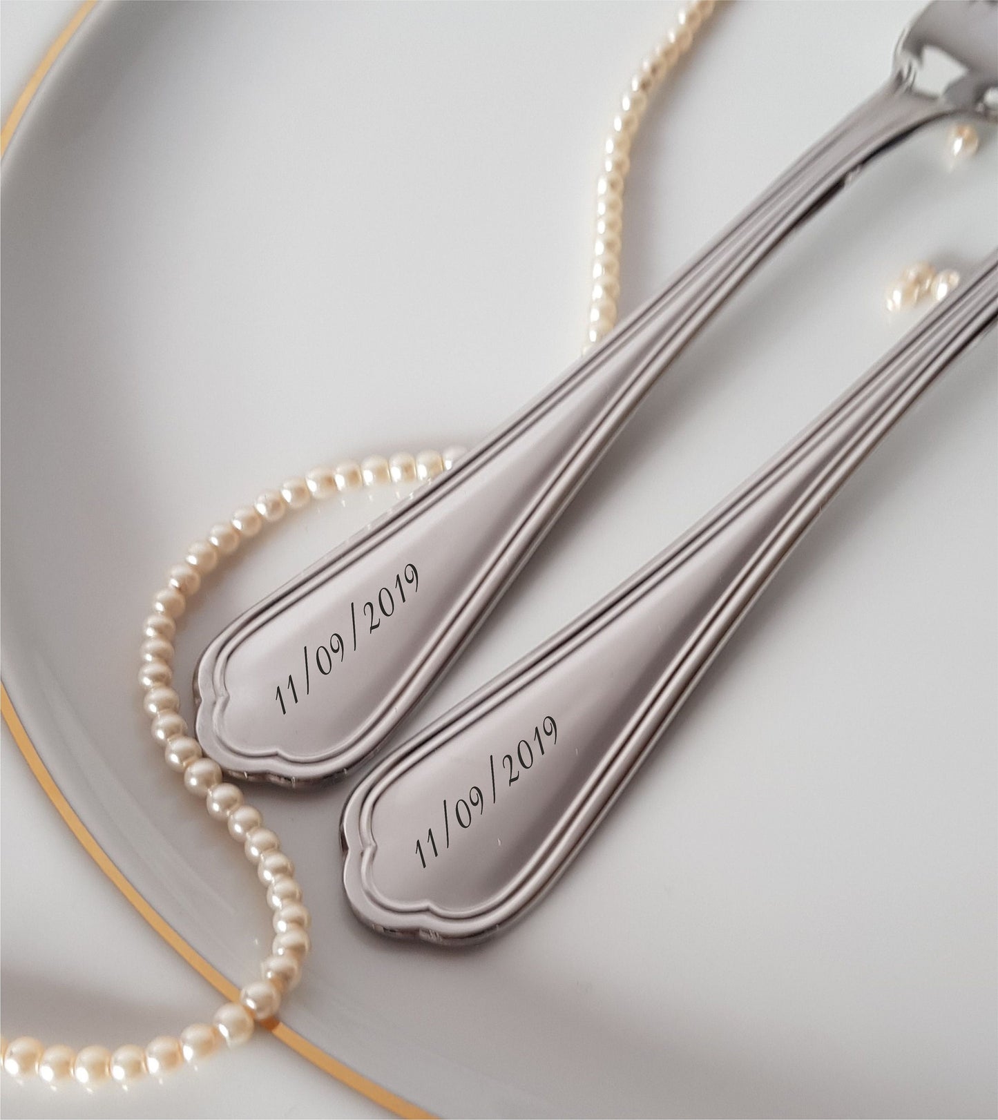 Personalized forks set with engraved wedding anniversary date, customized Mr Mrs gift, kitchen gift for couple, silver dinner serving forks