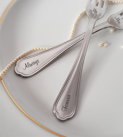 Personalized forks set with engraved wedding anniversary date, customized Mr Mrs gift, kitchen gift for couple, silver dinner serving forks