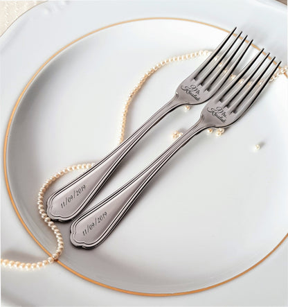 Personalized forks set with engraved wedding anniversary date, customized Mr Mrs gift, kitchen gift for couple, silver dinner serving forks
