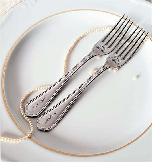 Personalized forks set with engraved wedding anniversary date, customized Mr Mrs gift, kitchen gift for couple, silver dinner serving forks