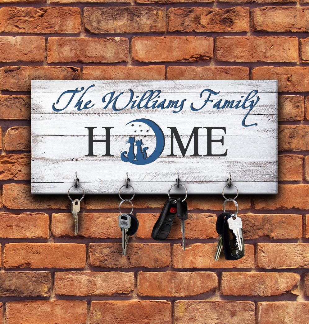 Wedding family sign gift, personalized wooden key hanger, customized anniversary housewarming keepsake for couple, key rack organizer