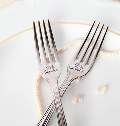 Personalized forks set with engraved wedding anniversary date, customized Mr Mrs gift, kitchen gift for couple, silver dinner serving forks