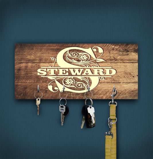 Personalized Family Name Key Holder: Monogrammed Entryway Decor