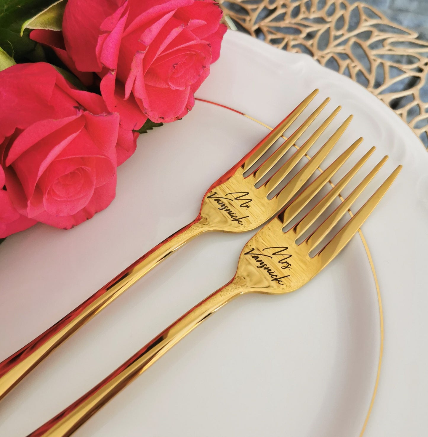 Elegante goldene Edelstahl-Hochzeitsgabeln mit individueller Gravur: Geschenkverpackung – Erinnerungsstück für das Ehepaar