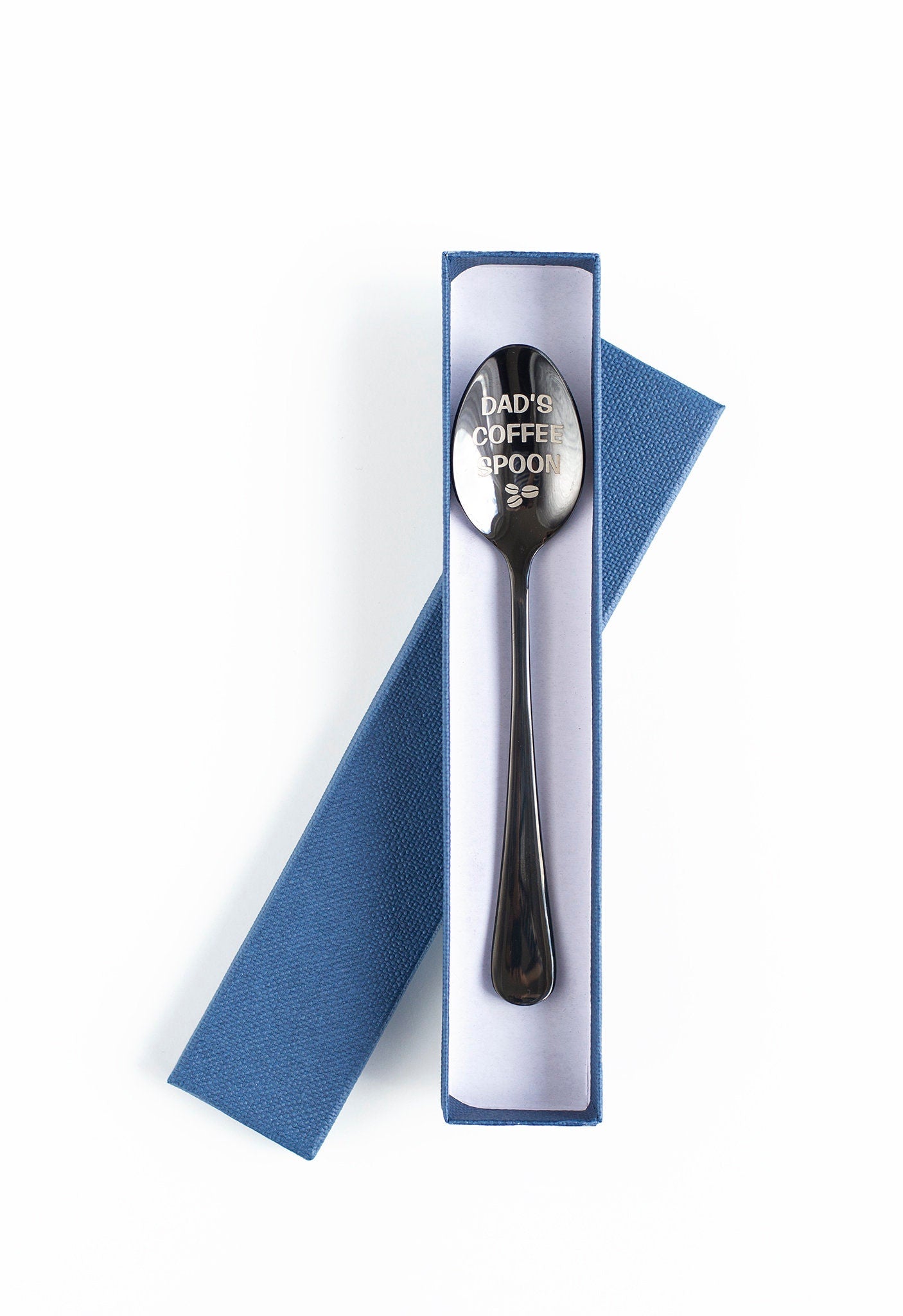 Geschenk für Papa und Mama: Eiscremelöffel mit Namensgravur. Geschenke für Eltern zum Vatertag, Muttertag, Geburtstag, Opa und Oma: personalisierter Kaffeelöffel.