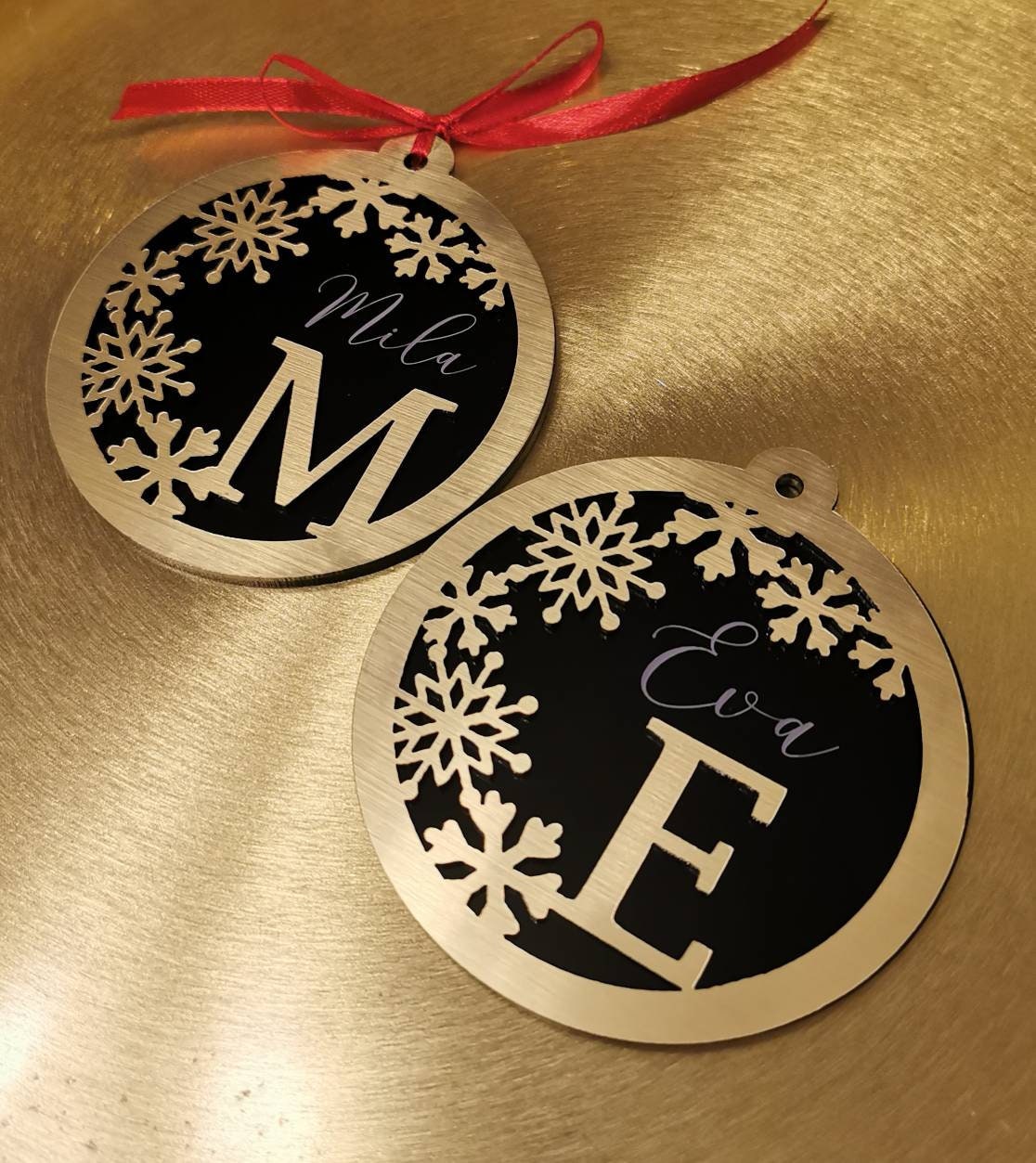 Personalized 3D Christmas Name Ornament: Laser Cut Black Gold Family Decoration for Xmas Tree or Gift Wrapping, Name Last Name Decor