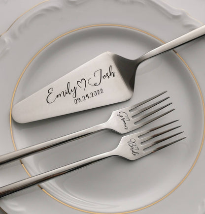 Rose Gold Wedding Cake Cutting Set: Personalized Engraved Knife & Forks