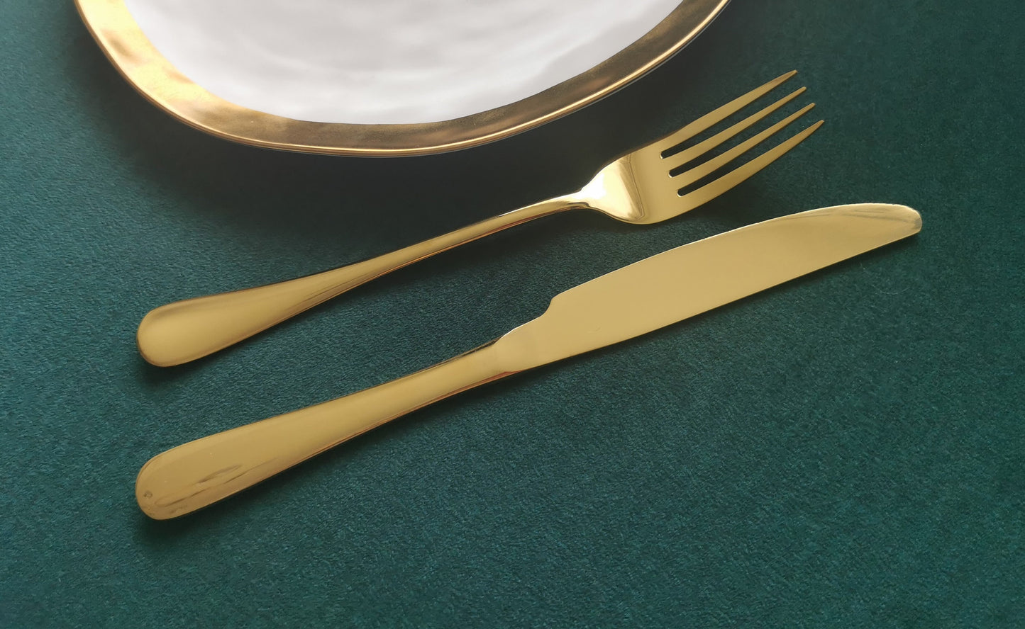 Elegante goldene Edelstahl-Hochzeitsgabeln mit individueller Gravur: Geschenkverpackung – Erinnerungsstück für das Ehepaar