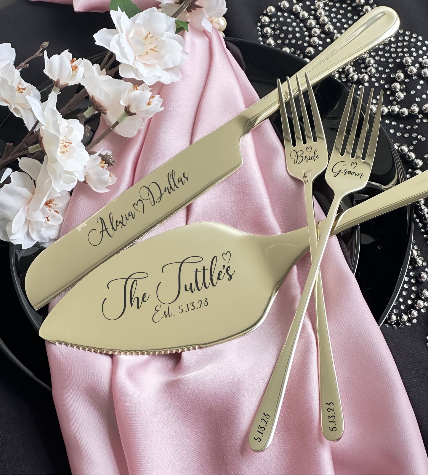 Luxuriöses, personalisiertes Set aus Tortenheber, Spatel und Gabeln für Hochzeiten: Gravierter Edelstahl, ideales Geschenk zum 50. Hochzeitstag (inkl. Steuern in den USA)