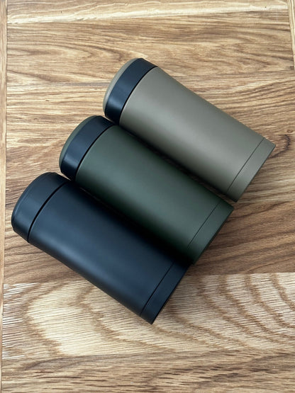 Personalisiertes Weihnachtsgeschenk für Reisende, Wanderer, Militärangehörige, Motorradfahrer und Campingfans: Gravierte 2-in-1-Isolierflasche/Becher