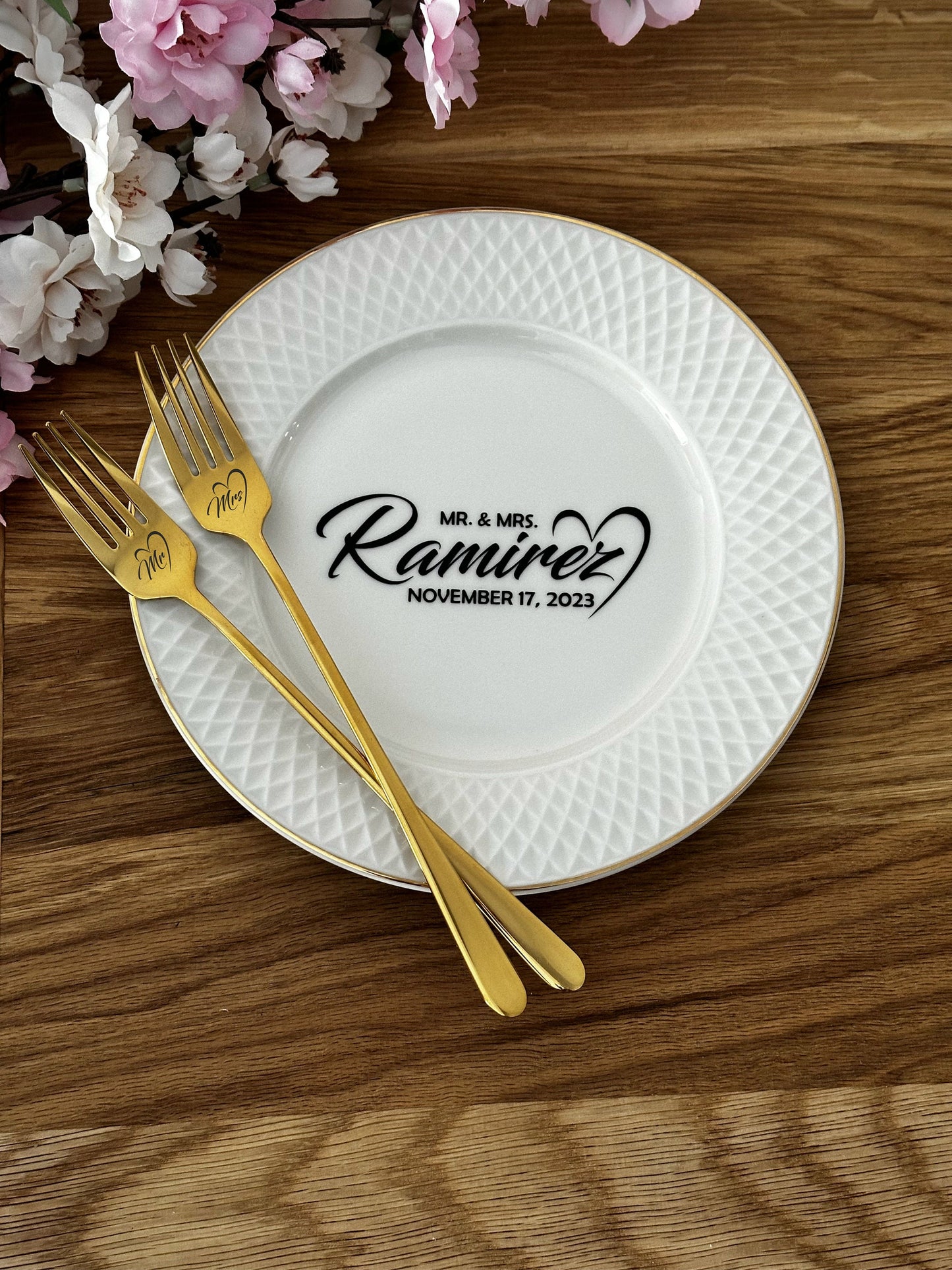 Personalized Wedding Cake Tasting Set: Engraved Gold Forks & Porcelain Plate