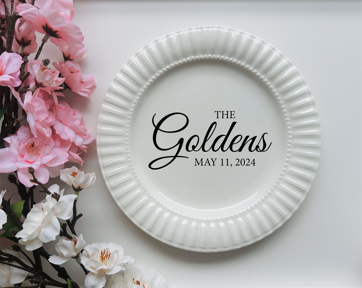Customized wedding porcelain plate for bride groom, Elegant anniversary gift for couple, Tailored Mr Mrs platter keepsake, personalized dish