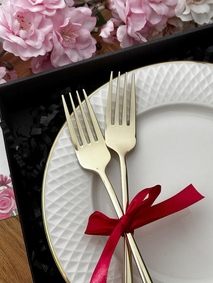 2 champagne forks with personalized engraving