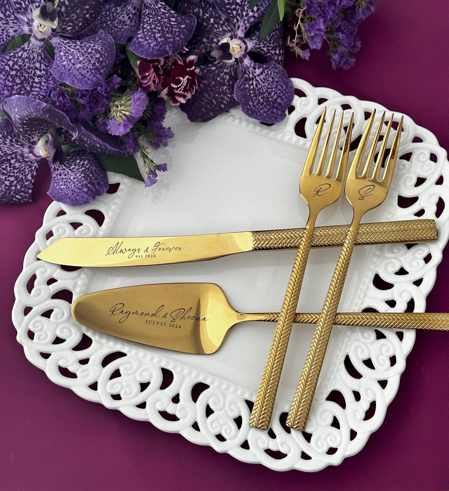 Personalized Wedding Cake Cutting Set: Engraved Stainless Steel Bridal Keepsake