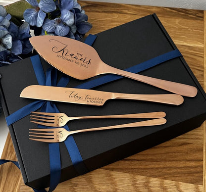 Rose gold personalized wedding cake cutting set engraving example